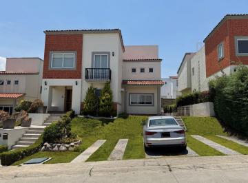 Casa de 3 habitaciones, Atizapán de Zaragoza · Casa en Renta en Real Esmeralda