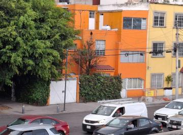 Casa de 4 habitaciones, Cuauhtémoc · Se Vende Casa en Esquina a Viaducto!