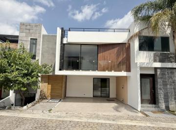 Casa · 330m² · 5 Recámaras · Casa en Venta # Manaus 7 en Lomas de Angelópolis II, Sao Paulo
