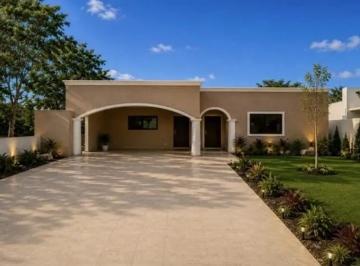 1 · Casa de Una Planta en Privada Lirium – Conkal, Yucatán