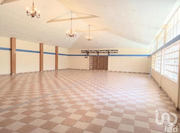 Local comercial · 377m² · 1 Estacionamiento · En Venta Salón de Eventos Sociales. Col. Sección 39 Huauchinango Puebla.