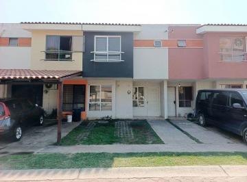 a3c2aa91888575bc933341411f0152dcff13993e72505b2b6488be658baaf92d · Casa en Venta en Rincon del Bosque, San Pedro, Tlaquepaque