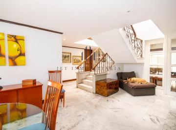 Casa · 450m² · 3 Estacionamientos · Casa en Condominio Horizontal en Venta - Lomas de Tecamachalco
