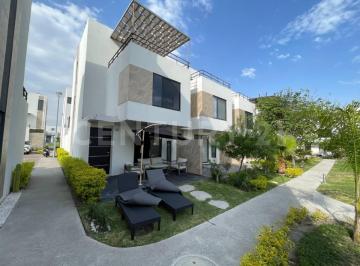 Casa · 121m² · 3 Recámaras · 1 Estacionamiento · Casa en Venta Roma Santa Fe Lifestyle