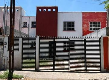 Casa de 3 habitaciones, Querétaro · Casa en Venta en Qro Fraccionamiento Las Teresas