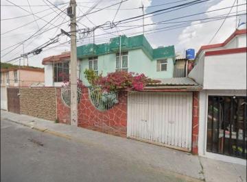 Casa de 3 habitaciones, Gustavo A. Madero · Casa en Venta en San Juan de Aragon V Sección
