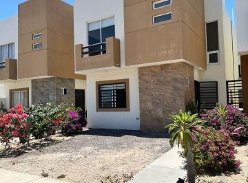 Casa de 3 habitaciones, La Paz · Casa en Renta Dentro de Privada Turqueza (Península Sur), La Paz, Baja California Sur