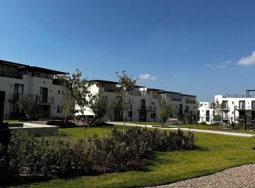Casa en condominio · 200m² · 3 Recámaras · 2 Estacionamientos · Casa Amueblada en Renta en La Luminaria