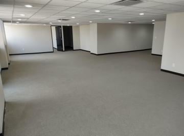 Oficina · 223m² · 3 Recámaras · 2 Estacionamientos · Oficina en Renta en Leibnitz