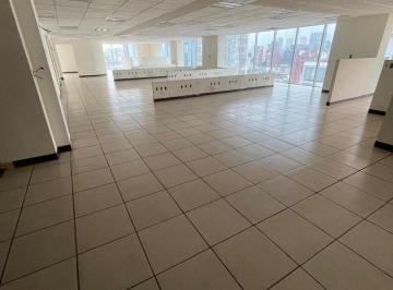 Oficina · 400m² · 5 Recámaras · 5 Estacionamientos · Oficina en Renta en Mariano Escobedo