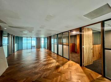 Oficina · 337m² · 10 Recámaras · 10 Estacionamientos · Oficina en Renta en Paseo de La Reforma