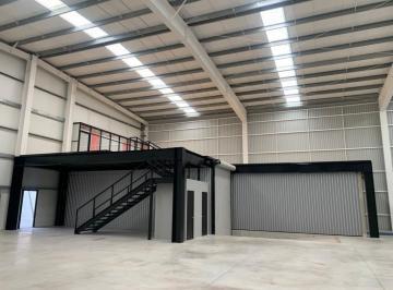 Bodega comercial · 3302m² · 1 Recámara · 10 Estacionamientos · Bodega Comercial en Renta en Av Recursos Hidráulicos
