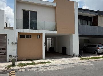 b8399a34b9f2b24b79df9f690e99f8b04faa0488d718ee01f6f0f2abf4997393 · Casa en Venta Ubicado en Puerta de Hierro