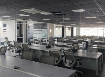 Oficina · 750m² · 15 Recámaras · 18 Estacionamientos · Oficina en Renta en Juárez