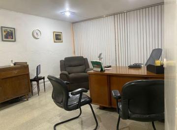 Casa uso de suelo de 6 habitaciones, Benito Juárez · Clinica/casa en Venta Colonia del Valle