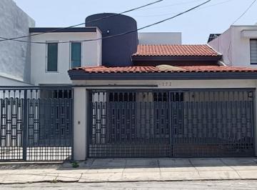 Casa · 3 Recámaras · 2 Estacionamientos · Se Renta Casa en Fuentes del Valle San Pedro