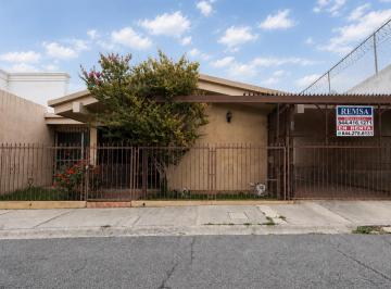 Casa de 3 habitaciones, Saltillo · Casa en Renta Col. Latinoamericana