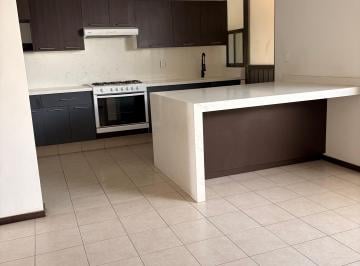 Casa de 4 habitaciones, Pachuca · Bonita Casa Dentro de Fraccionamiento Muy Exclusivo