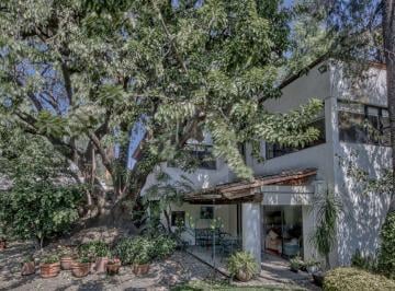 Casa · 647m² · 3 Recámaras · 8 Estacionamientos · Casa en Venta en Tlacopac