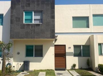 Casa en condominio de 3 habitaciones, Zapopan · Casa en Renta en Jardin Real