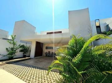 Casa · 263m² · 3 Recámaras · 2 Estacionamientos · El Origen Residencial: Casa en Venta en Komchén