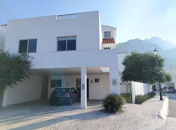 Casa de 4 habitaciones, Santa Catarina · Casa en Renta, Ventanas de La Huasteca, Valle Poniente