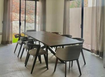 Casa en condominio · 240m² · 3 Recámaras · 2 Estacionamientos · Casa en Condominio - Villa de Los Frailes