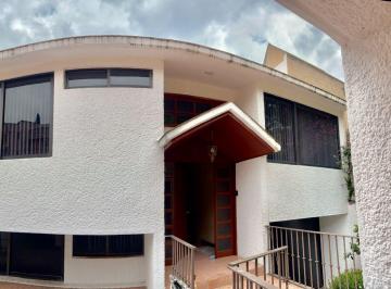 Casa de 4 habitaciones, Alvaro Obregón · Casa con Jardín en Fraccionamiento con Vigilancia 24hrs.
