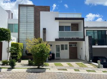 Casa de 3 habitaciones, San Andrés Cholula · Renta Casa en Lomas 2 Parque Victoria