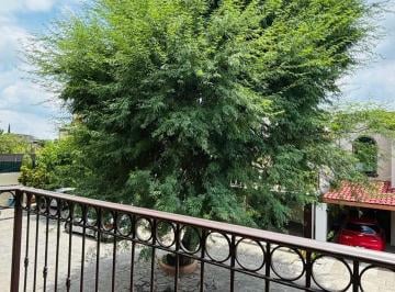 Casa de 3 habitaciones, Tlajomulco de Zúñiga · Hermosa Casa en Venta con Seguridad – Excelente Estado en La Tijera.