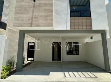 1 · Casa en Venta en Montalia | Fraccionamiento Privado | 3 Recámaras | Excelente Ubicación Al Oriente