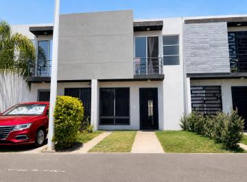 Casa de 3 habitaciones, Tlajomulco de Zúñiga · Casa en Venta en La Arboleda Coto Cedro