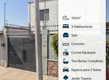 Casa · 162m² · 3 Recámaras · 5 Estacionamientos · Casa en Venta en Vistas del Sol