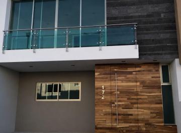 Casa de 4 habitaciones, Zapopan · Casa en Renta en La Cima, Zapopan – 4 Recámaras + Roof Garden – Dentro de Coto