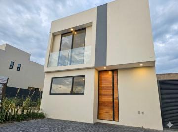 Casa en condominio · 115m² · 3 Recámaras · 2 Estacionamientos · Casa en Venta Meseta, Recámara en Pb con Baño Completo, Seguridad 24/7