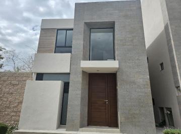 Casa · 130m² · 3 Recámaras · 2 Estacionamientos · Casa en Venta Juriquilla, Amenidades, Seguridad 24/7
