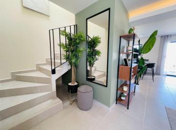 Casa · 105m² · 3 Recámaras · 2 Estacionamientos · Casa en Venta Mirador, 3 Recámaras, Salida Cdmx