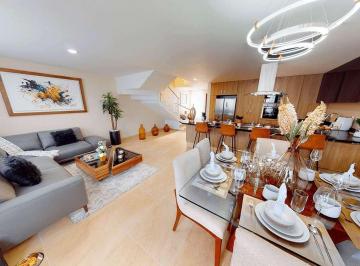 Casa · 182m² · 3 Recámaras · 2 Estacionamientos · Casa en Venta Zibata, Roof con Asador, Recibidor, 3 Recámaras