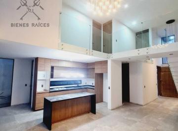 Casa · 200m² · 3 Recámaras · 2 Estacionamientos · Casa en Venta Santa Fe Tlacote, Sala Doble Altura, Amplio Jardín