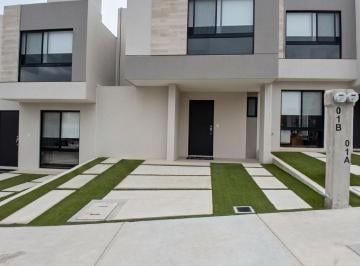 Casa · 99m² · 3 Recámaras · 2 Estacionamientos · Casa en Venta Meseta, 3 Recámaras, 2.5 Baños