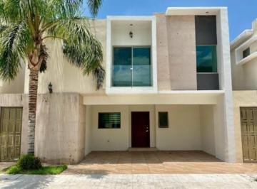 1 · Casa en Venta en Misiones V, Al Norte de Saltillo | Casa Inteligente de Lujo con Jardín y 3 Recámara