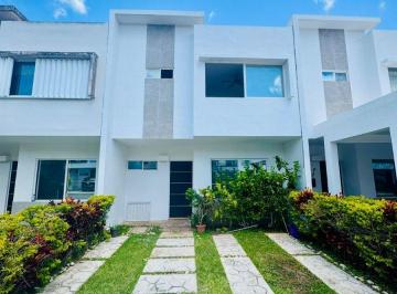 Casa de 3 habitaciones, Benito Juárez · Se Renta Casa Ideal Para Familias Tranquilas, de 3 Rec 2.5 Baños, Amplia Estancia y Patio Posterior