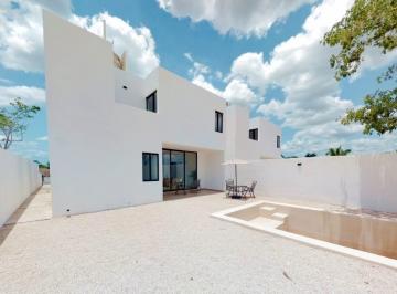 Casa · 275m² · 3 Recámaras · 2 Estacionamientos · Casa en Venta en Privada Camelia, Sitpach