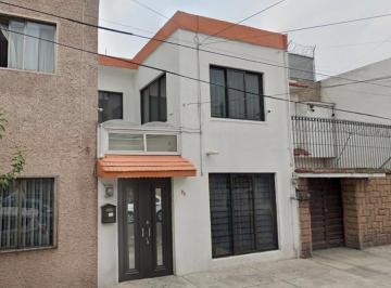 Casa de 4 habitaciones, Gustavo A. Madero · Casa en Venta en Calle Diamante #94