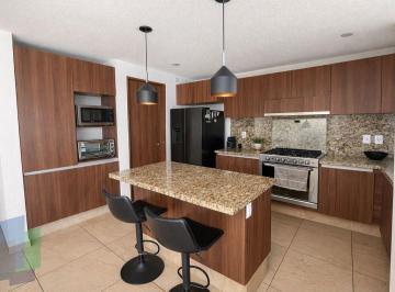 34c1c7b6b48198b42a6f1c0824128d670415b24f38d39b60f08318b37a052091 · Casa en Venta en Fraccionamiento Altos Juriquilla, con Doble Control de Acceso