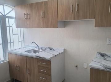 Casa de 2 habitaciones, Tlajomulco de Zúñiga · Casa en Venta en Lomas de San Agustin