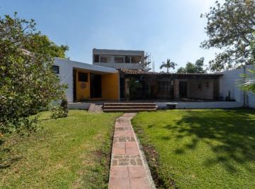 Casa de 4 habitaciones, Zapopan · Casa en Renta Las Fuentes