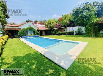 Venta de casa con alberca en fracc., acceso controlado, Jiutepec, Morelos · Venta de Casa con Alberca en Fracc. Acceso Controlado, Jiutepec, Morelos…clave 5590