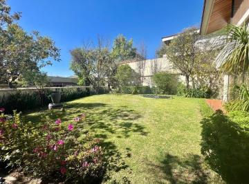 Casa · 629m² · 4 Recámaras · 5 Estacionamientos · Casa en Venta en Bosque de Las Lomas