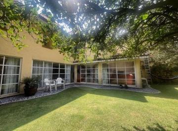 Casa · 409m² · 3 Recámaras · 2 Estacionamientos · Casa en Venta en Lomas de Tecamachalco